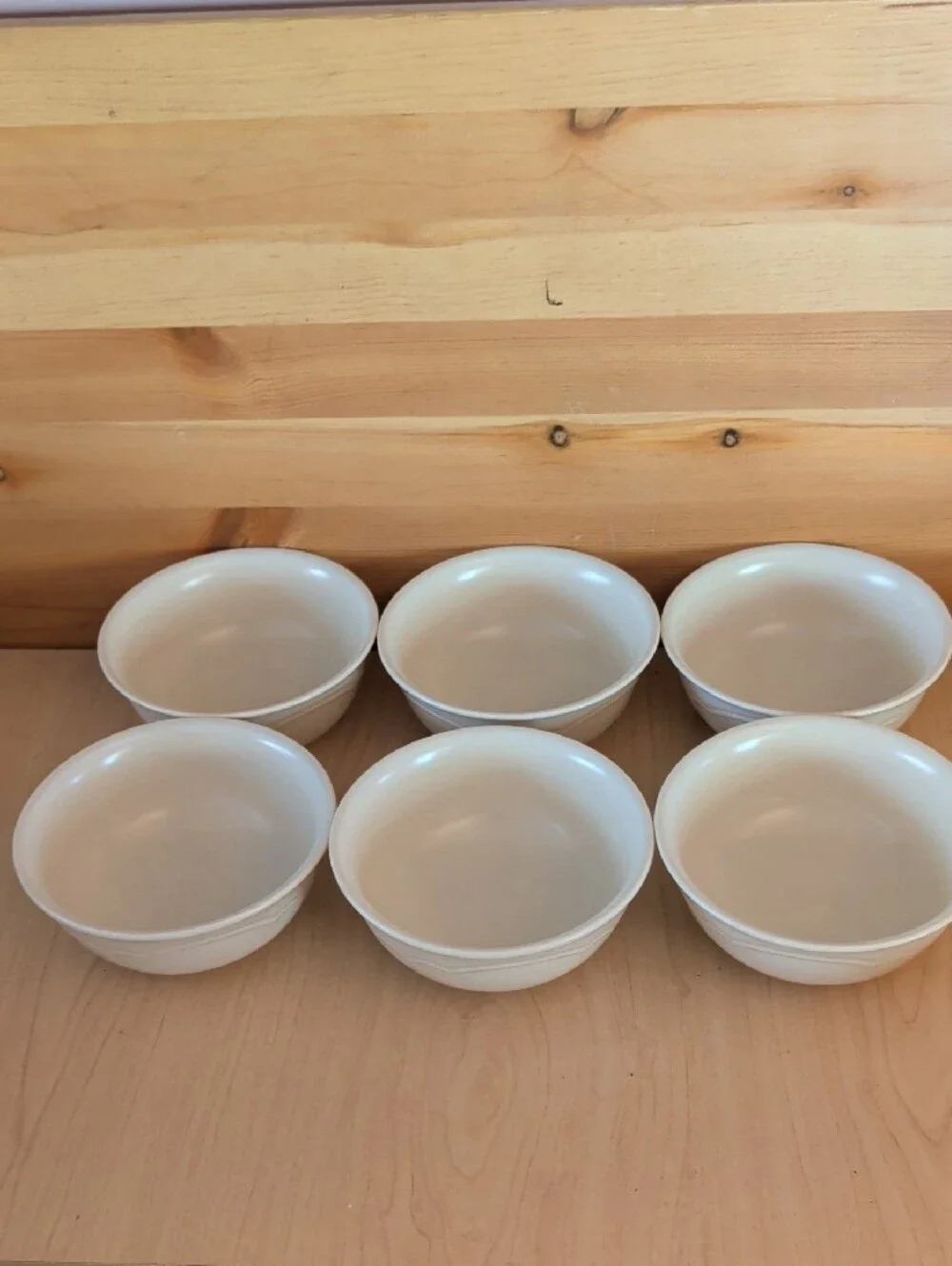 Set of 6 Pfaltzgraff, Cream Ceramic Soup/Cereal Bowls.